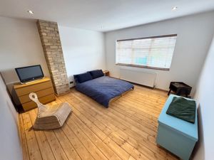 Photo 19- click for photo gallery